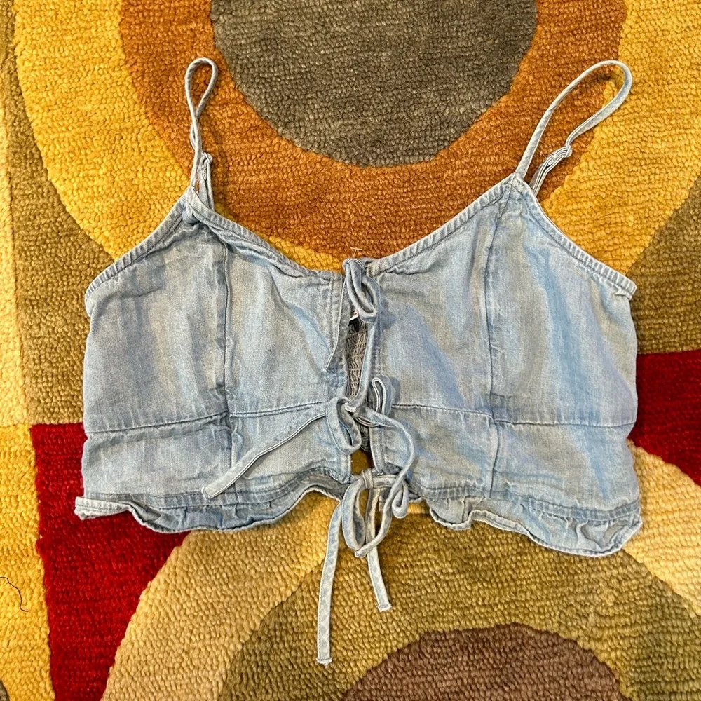 NWOT Aerie Woven Lace Up Crop Top Chambray Blue Cutout Spaghetti Strap Medium